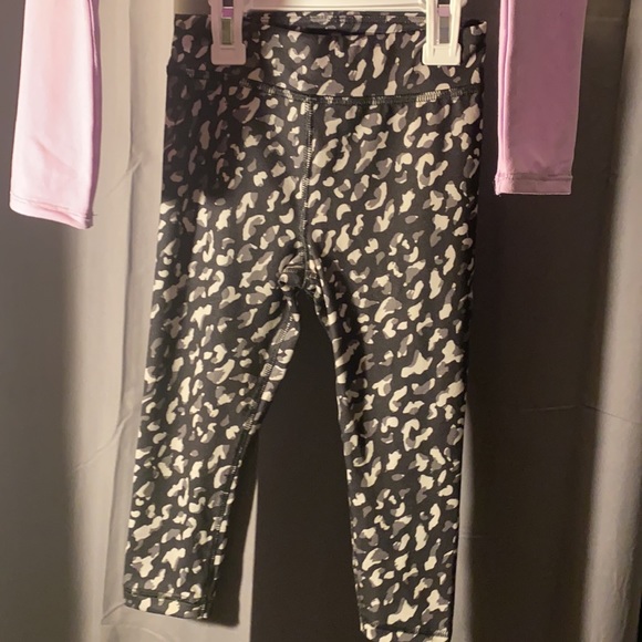 Girls Active Set - Size 4T - Picture 3 of 5